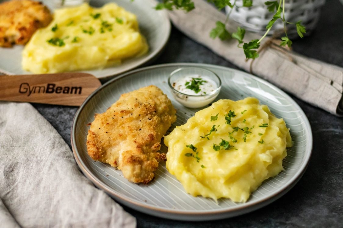 Фитнес рецепт: Печено пилеће бело месо са пире кромпиром