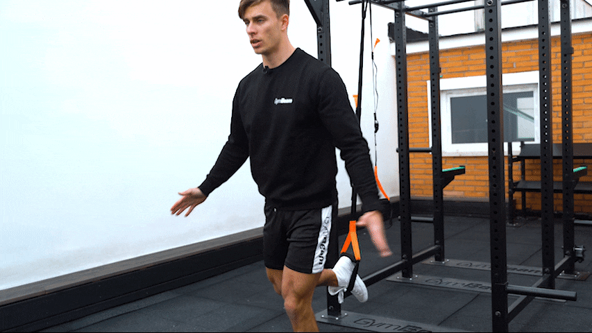 Искорак са TRX-ом