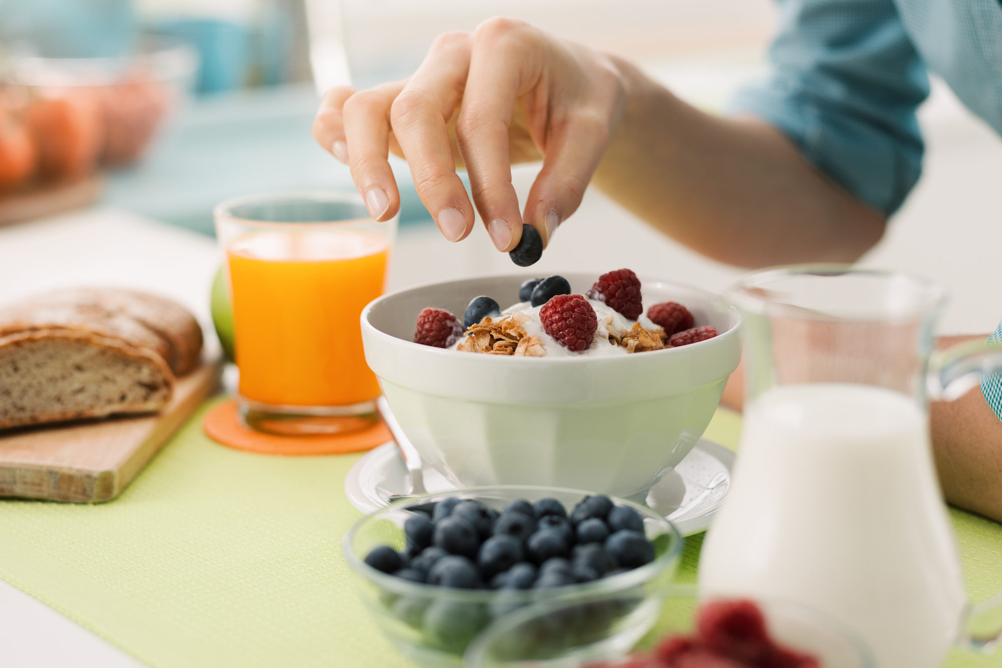 Испробајте ове рецепте са јагодама, малинама и боровницама