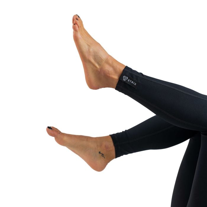 Ženske helanke Essential Black - STRIX S