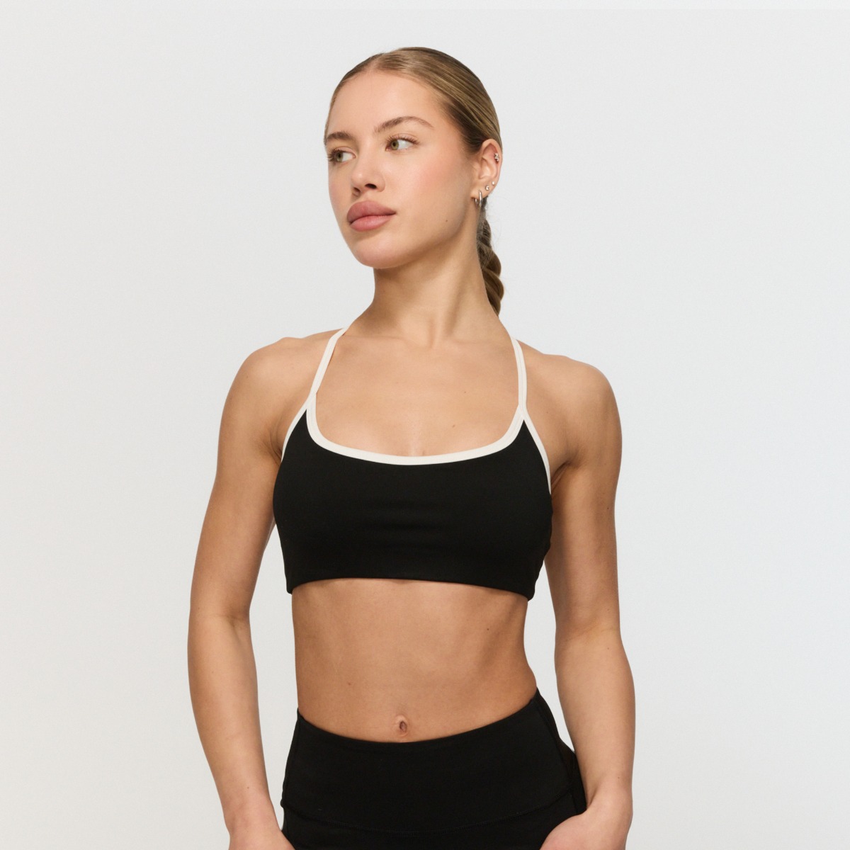 Sportski grudnjak Varsity Black - GymBeam