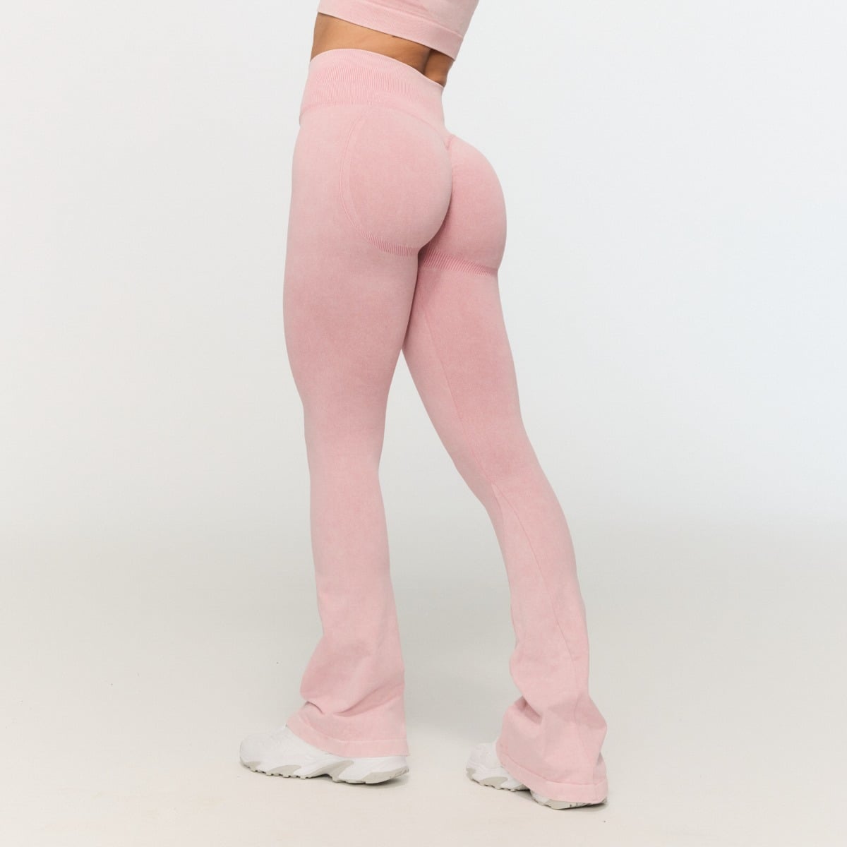 Women‘s Fierce Seamless Pants Baby Pink - GymBeam