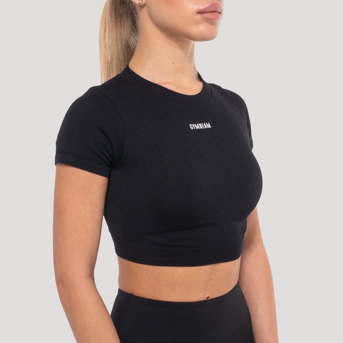 Women‘s Flow Crop Top Black - GymBeam