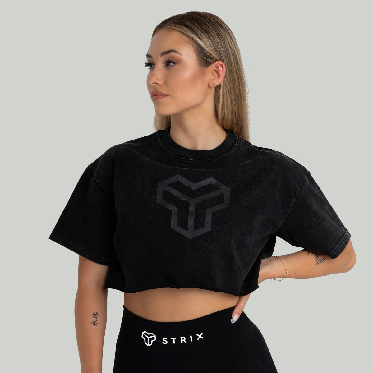 Ženska majica CropTop Washed Black  - STRIX